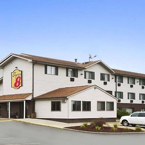 Super 8 By Wyndham New Castle